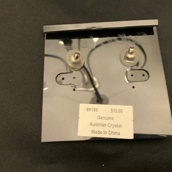 S7/ NWT 18” Cookie Lee Necklace & Earring Set 7 - Red Australian Crystal set - Picture 4 of 4